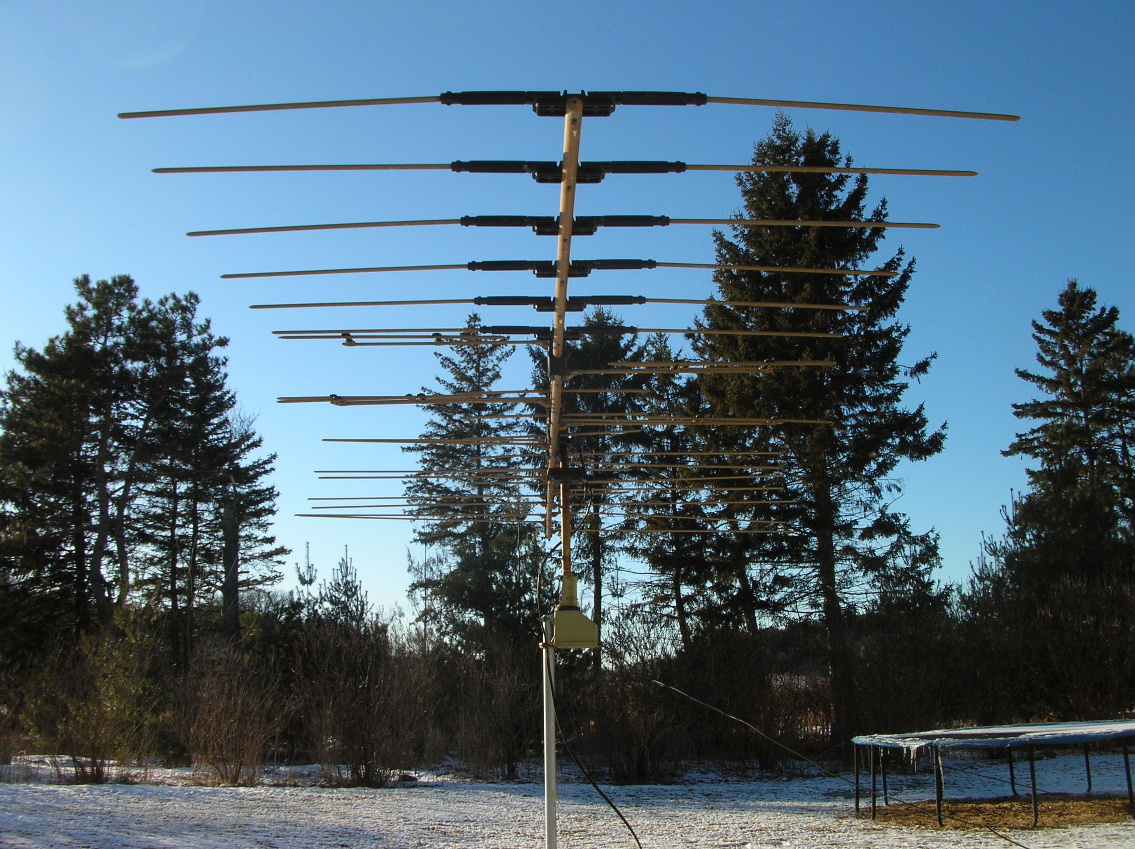 Channel Master Quantum 111x VHF/FM Antennas Page 4 Canadian TV, Computing and Home Theatre